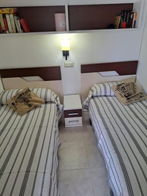 Holiday Center Apartamento Vistas Mar, Acceso Directo Playa Y Piscina ロザス エクステリア 写真